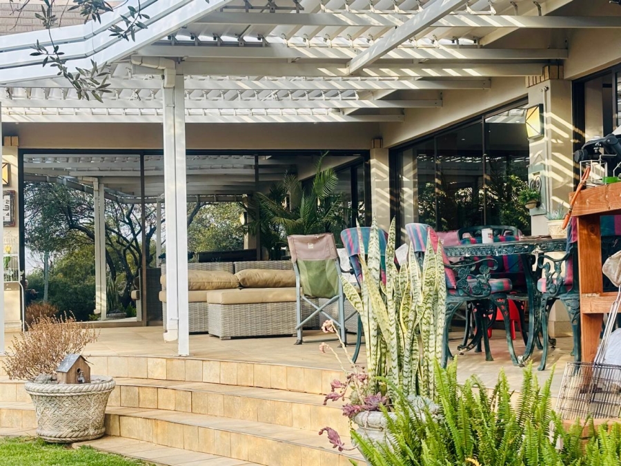 3 Bedroom Property for Sale in Vredenhof Sh Free State
